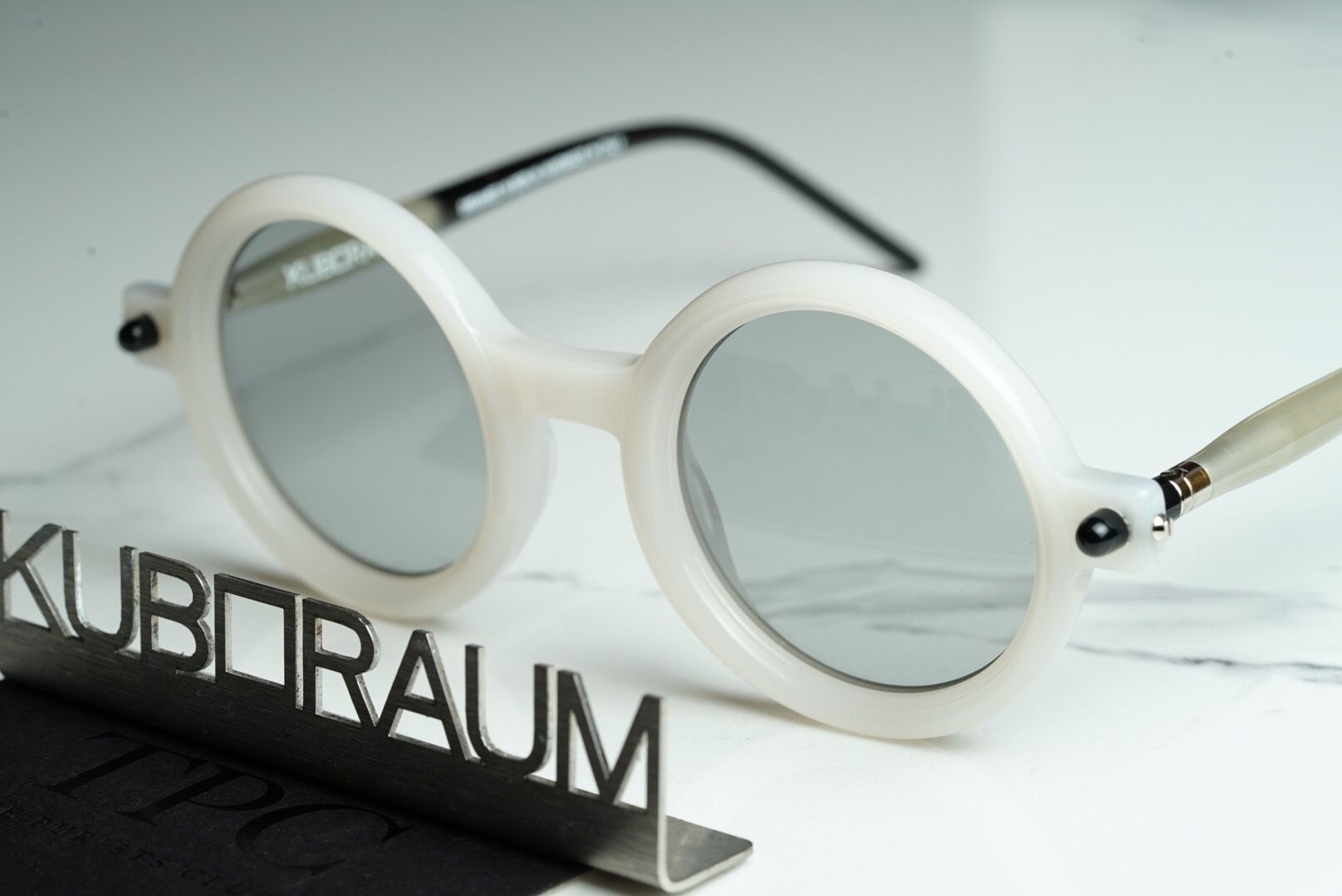 Kuboraum glasses for sale